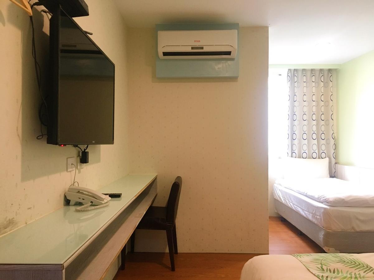 Mini Box Hotel Tajpej Buitenkant foto