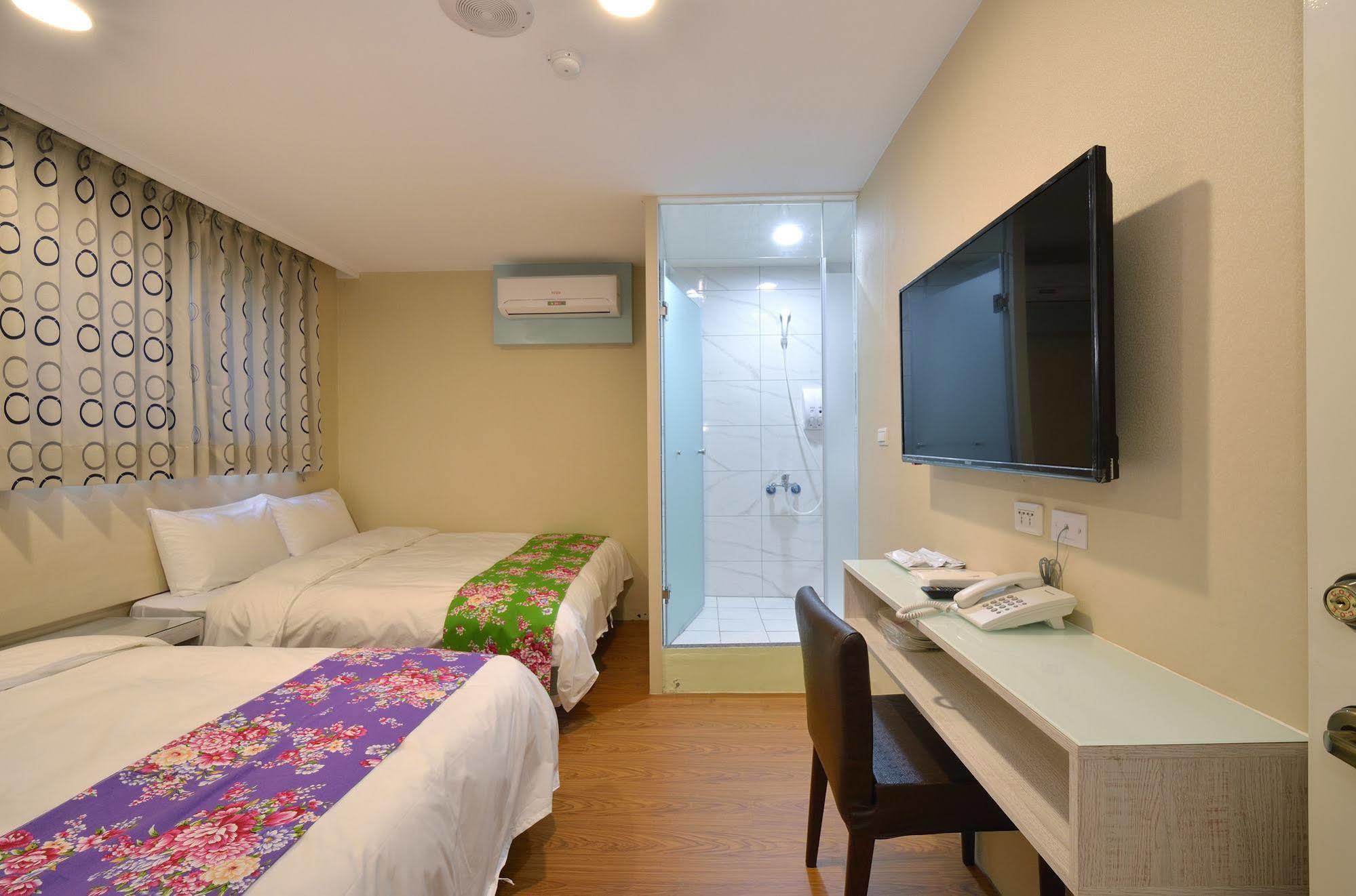 Mini Box Hotel Tajpej Buitenkant foto